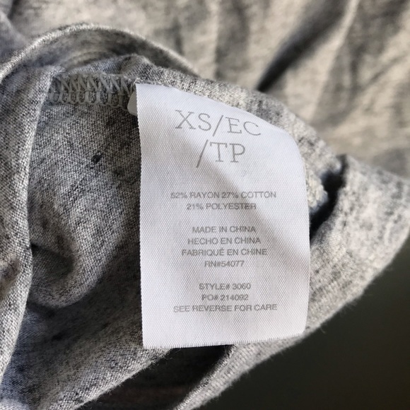 cabi // 3060 Placket Heather Gray V Neck Top - Picture 5 of 5